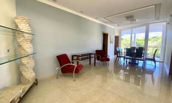 Imagem 5: Casa de condomínio para aluguel e venda possui 420 metros quadrados com 5 quartos