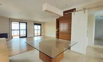 Imagem: Amplo e em Rua Tranquila