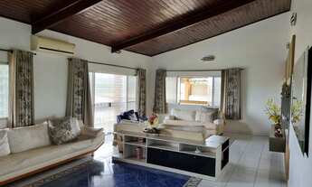 Imagem 2: Casa de condomínio para aluguel possui 420 metros quadrados com 6 quartos