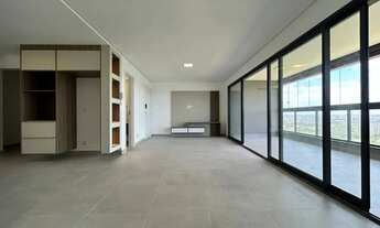 Imagem 2: Apartamento para Alugar com 3 suites Vista livre / 133 m2