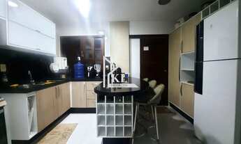 Imagem 2: Casa Reformada - 5 Quartos - 260m2- Ventilada - Ótima Localização - Bairro Pitimbu