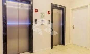 Imagem 2: EXCELENTE APARTAMENTO DESOCUPADO E SEMI-MOBILIADO, COM VAGA, À VENDA NO NEW LIFE, BAIRRO P