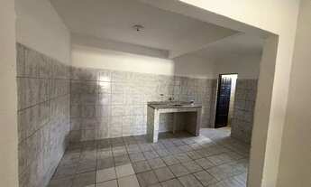 Imagem 7: Casa com 2 quartos em peixinhos com água incluso Rs: 700,00