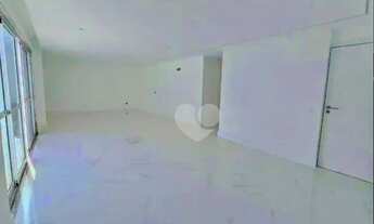 Imagem: Cobertura com 4 suítes sendo 2 canadenses