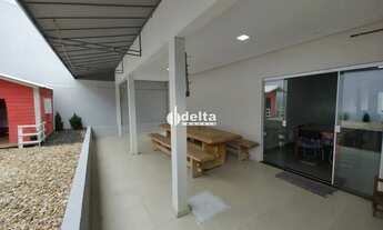 Imagem 2: Casa residencial com 3 quartos sendo 1 suíte, disponível para locação no bairro Tibery em