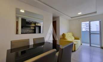 Imagem 4: Apartamento semimobiliado no bairro Santo Antônio com 2 quartos, cozinha com armários e 1