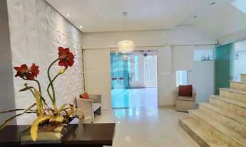 Imagem 3: Vendo casa no Aleixo com 4 quartos, sendo 3 suítes, residencial fechado, residencial Joaqu