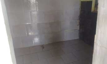 Imagem 3: Alugo barracão Quarto com aluguel por R$650 /mês