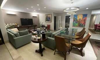 Imagem 2: Imóvel para aluguel e venda possui 244 metros quadrados com 4 quartos