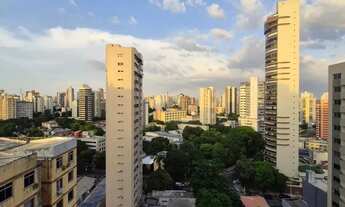 Imagem 3: Edifício Valdir Acatauassu Nunes Ao Lado da Praça Batista Campos- Nascente total Andar A