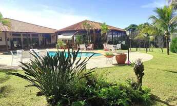 Imagem: Casa de condomínio em Rua Carlos Drumond