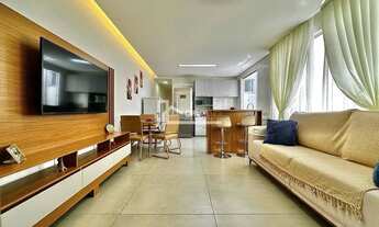 Imagem: Casa à Venda com 4 Quartos, 1 Suíte, 2