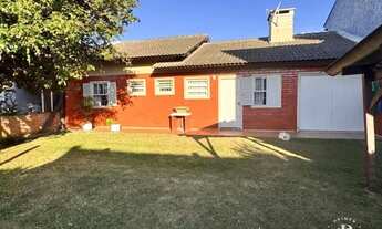 Imagem 2: Casa de 3 Dormitórios com piscina no centro de Imbé/RS