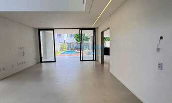 Imagem 7: Casa alto padrão na Av. Priscila Dutra, Vilas do Atlântico, Lauro de Freitas