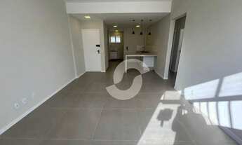 Imagem 2: Apartamento com 2 dormitórios à venda, 84 m² por R$ 729.000,00 - Icaraí - Niterói/RJ