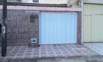 Imagem: Casa com suíte, quintal e jardim de inverno