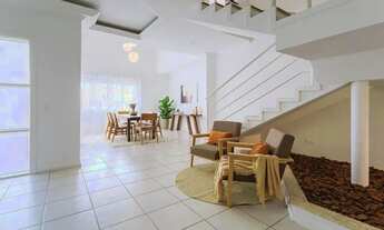 Imagem: Casa à venda em Cotia, Jardim Ipês, com