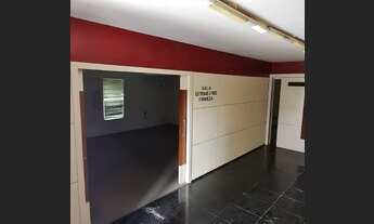 Imagem 2: Ponto comercial/Loja/Box para aluguel tem 648 metros quadrados com 8 quartos