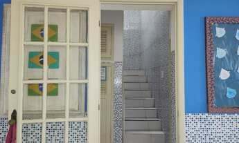 Imagem 2: Casa para aluguel possui 380 metros quadrados com 8 quartos em Icaraí - Niterói - RJ