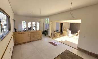 Imagem 3: Casa térrea de alto padrão em construção no bairro Vilas Boas