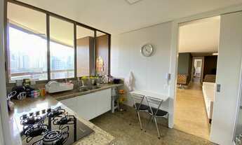 Imagem 3: Apartamento para venda com 244 metros quadrados com 4 quartos em Vale do Sereno - Nova Lim