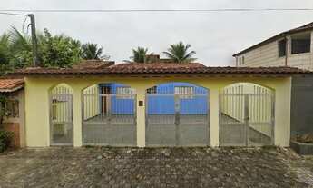 Imagem: Casa e edícula com churrasqueira com 129m²