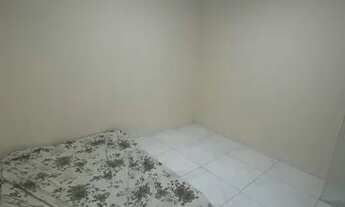 Imagem: Aluga-se quarto pra mulher