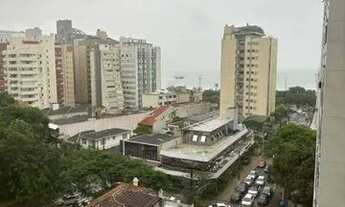 Imagem 5: Apto de 01 dormitório com armário embutido, painel e criados-mudos, bwc completo, sala com