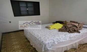 Imagem 4: Casa para Venda em Uberlândia, Marta Helena, 5 dormitórios, 3 banheiros, 4 vagas