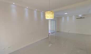 Imagem 7: Casa para aluguel possui 250 metros quadrados com 3 suítes em Swiss Park - Campinas - São