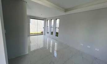 Imagem 6: MARAVILHOSO SOBRADO COM 3 QUARTOS 1 SENDO SUÍTE EM COLOMBO - PR