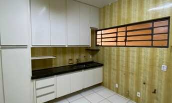 Imagem 5: Casa para aluguel possui 300 metros quadrados com 3 quartos em Vila Aeroporto Bauru - Baur