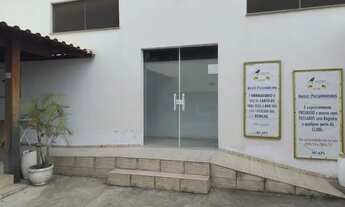 Imagem: Galpão estruturado com bann,cozinha,escr