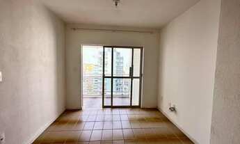 Imagem 2: Venda - Apartamento para reforma com 3 dormitórios e 1 vaga - Balneário Camboriú