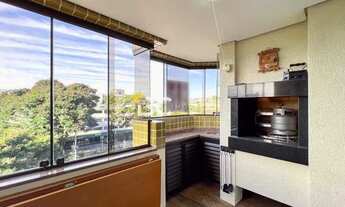 Imagem 4: BC Imóveis vende excelente apartamento semimobiliado e reformado com 3 dormitórios e churr