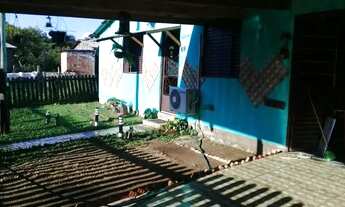 Imagem 4: Casa em Guaíba c/ 2 quartos e pátio amplo. Troca em Porto Alegre ou venda a vista R$80.000