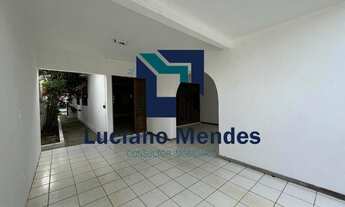 Imagem 2: Vendo casa no loteamento Alvorada bairro antares, 185m2, 03 suítes, piscina