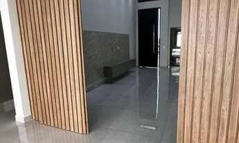 Imagem 3: Casa para venda em condomínio fechado com 03 suítes e piscina