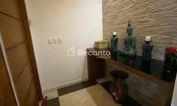 Imagem 7: Sobrado para venda possui 248 metros quadrados com 3 quartos em Vila Suica - Canela - RS