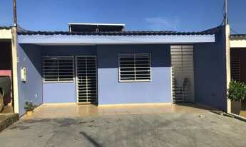 Imagem: Casa com 2 quartos e 1 suíte em Flores