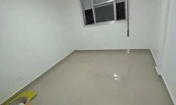 Imagem 5: Apartamento para aluguel com 1 quarto amplo reformado quadra praia em Gonzaga - Santos - S