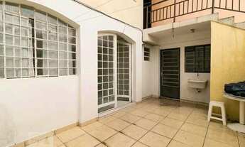 Imagem 2: Casa para Aluguel - Novo Mundo, 1 Quarto, 40 m2