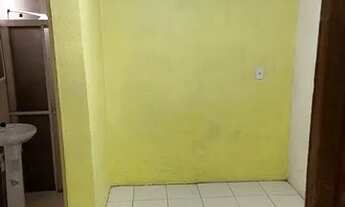 Imagem 4: ALUGO APT INCLUSO ÁGUA E LUZ 650,00 NA COMPENSA