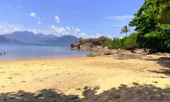 Imagem 6: Casa de condomínio para venda tem 200 metros quadrados com 5 quartos