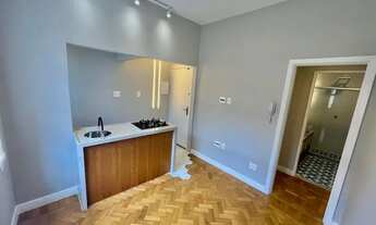 Imagem 3: Apartamento para venda possui 45 metros quadrados com 1 quarto em Flamengo - Rio de Janeir