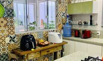 Imagem 6: Casa na Pedra Branca com 3 suítes 5 banheiros e 3 vagas