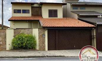 Imagem: Casa linda, ampla em excelente estado de