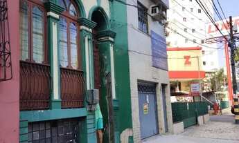 Imagem: Vendo Casarão ao lado Supermercado Lider/