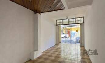 Imagem 5: CASA COM 4 DORMITÓRIOS E PÁTIO COM CHURRASQUEIRA NO CENTRO HISTÓRICO