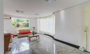 Imagem 2: Casa à Venda - Bandeirantes, 6 Quartos, 700 m2